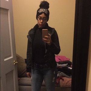 Meet your Posher, Arielle