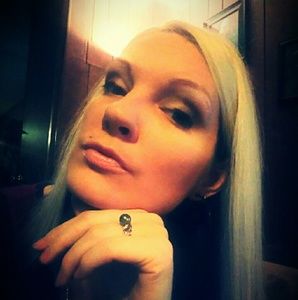 Meet your Posher, Amberly