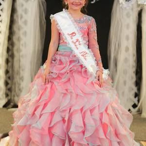 Meet your Posher, Becky