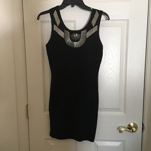 Black sleeveless dress