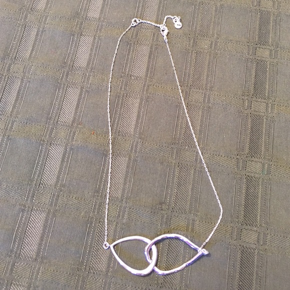 Chloe + Isabel brand new silver necklace