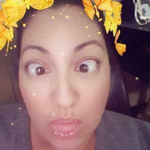 Meet your Posher, Vanessa