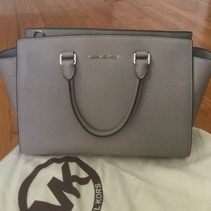 Michael Kors Selma Bag