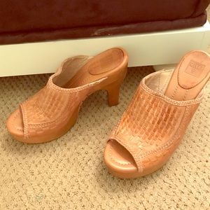 Frye size 10 wedges- open to offers!!