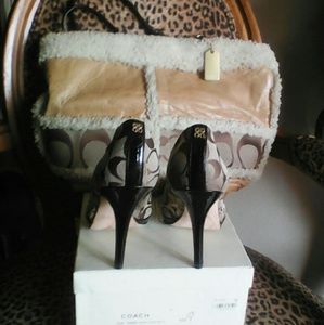 (Lot 2) COACH Auth Handbag & Shoes Combo