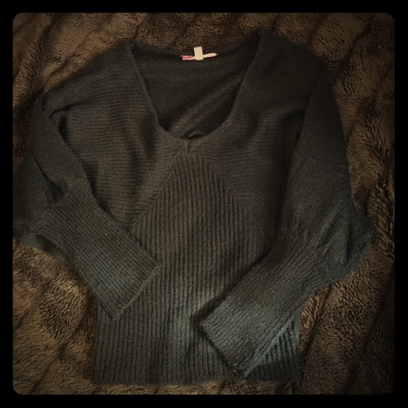 Derek Heart Women's Black Sweater. Size Medium ❤
