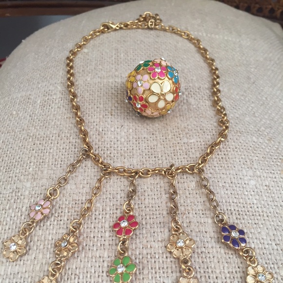 Jewelry Set - Picture 2 of 3