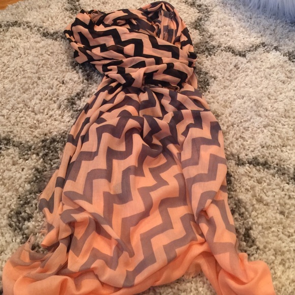 Chevron scarf