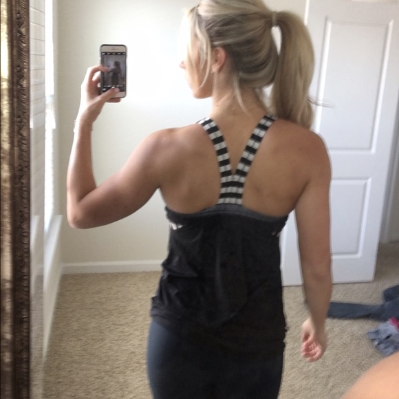 Lulu lemon build in bra!