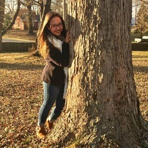 Meet your Posher, Anna