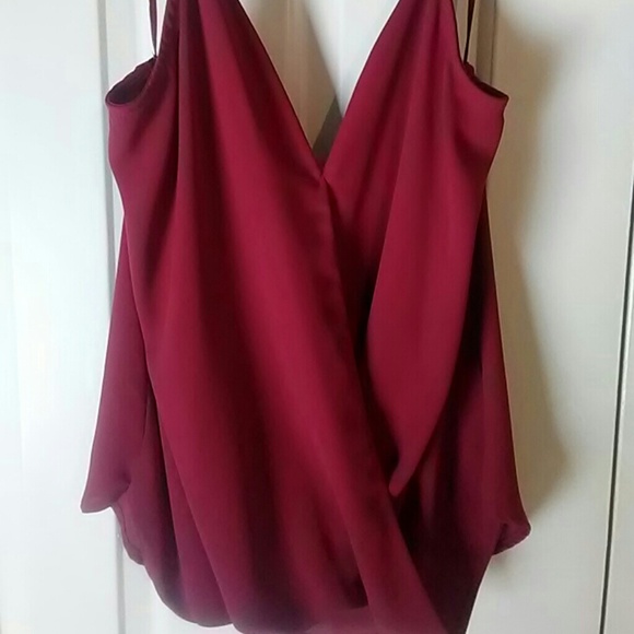 Sexy backless top - Picture 3 of 3