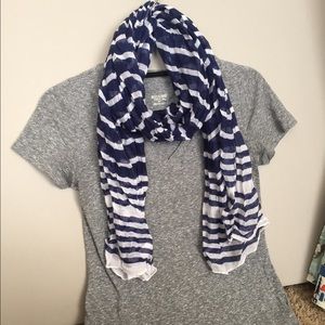 Navy blue/white stripe scarf 💙