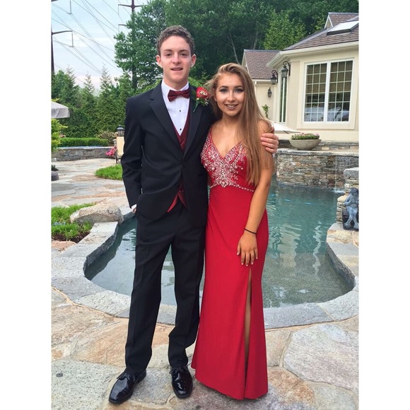 Red prom dress - Picture 7 of 7