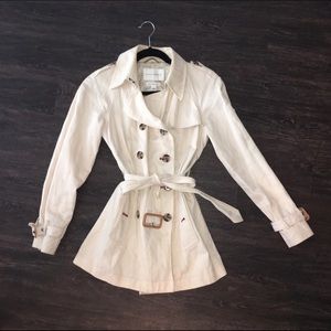 Banana Republic short trench jacket.