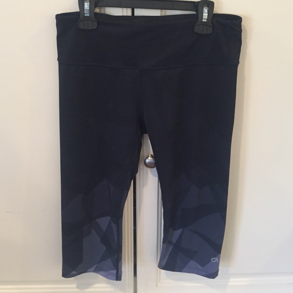Gap Fit - women's "Gfast" performance capri