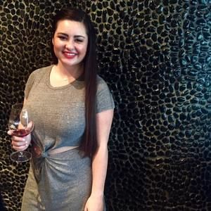 Meet your Posher, Nikki