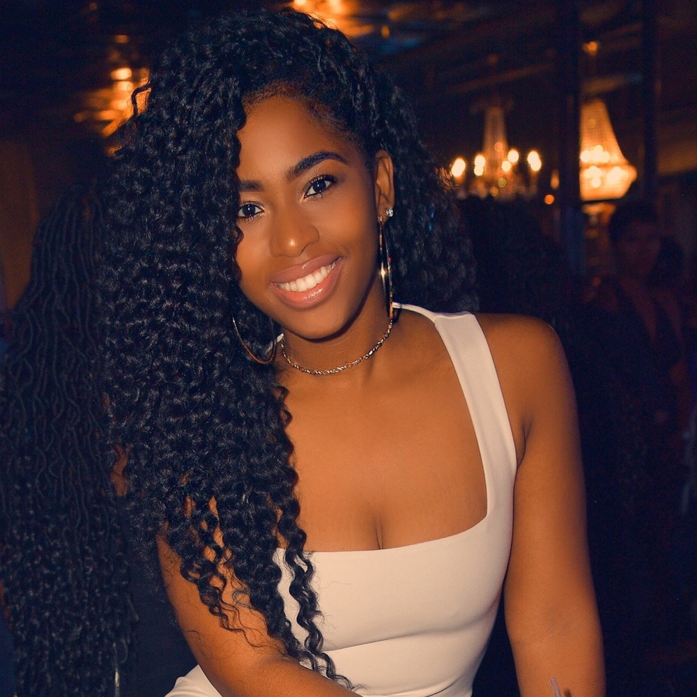 Meet your Posher, Latasha