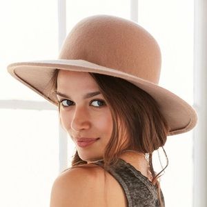 Urban outfitters felt hat