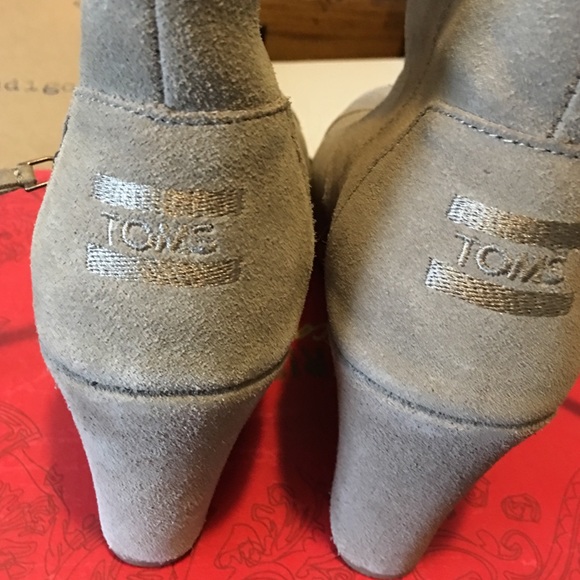 SOLD Toms ancle booties new - Picture 2 of 3