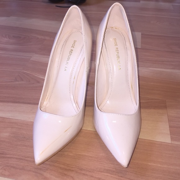 Nude Pointy Heels