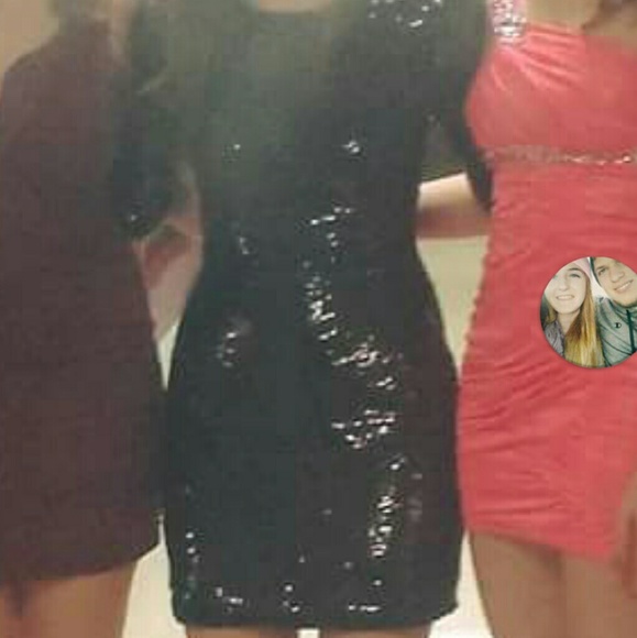 Dress - Picture 3 of 4