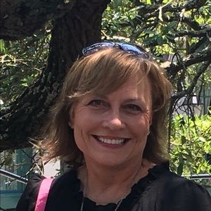 Meet your Posher, Deborah