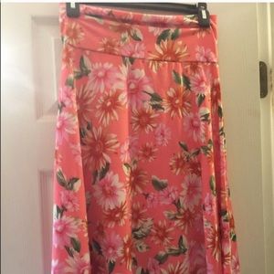 Pink floral Azure skirt, NWOT