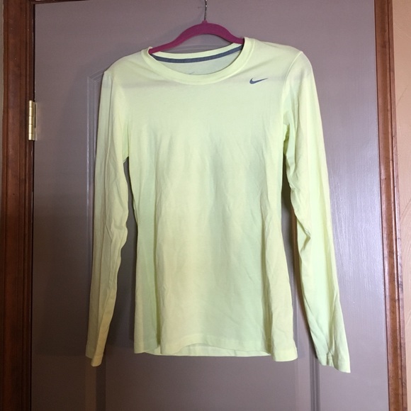 Nike long sleeve tee