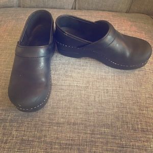 Dansko "Professional" Clog-Black Size 37-Like New