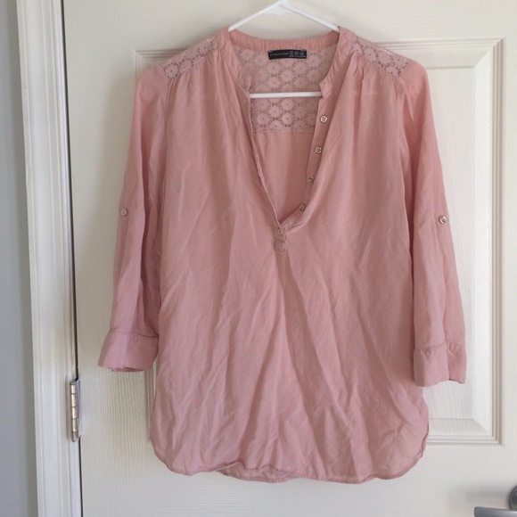 Light pink tunic top with lace detailing