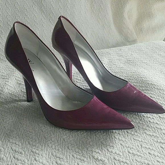 Magenta heels