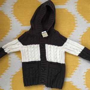 Brand new cozy Baby Gap cable knit sweater