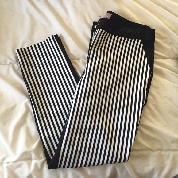 Chicos Ankle Length Slack- Chico size 0
