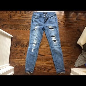 Bullhead ripped jeans