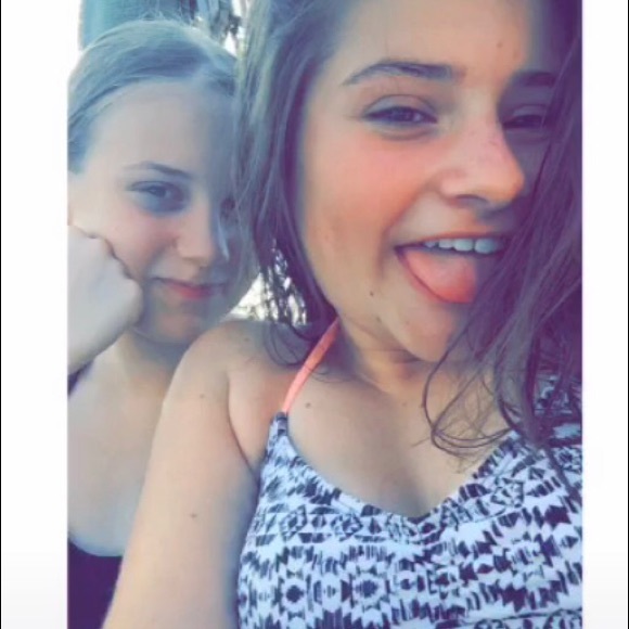 Meet your Posher, Rhianon