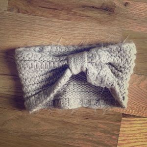 Ear warmer