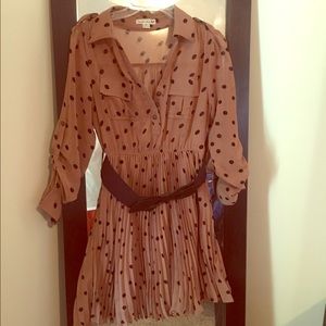 Brown polka dot jazz