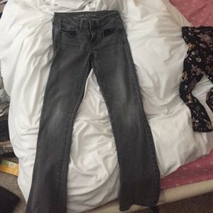 American Eage Greay Jean