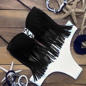 ❌SOLD❌🆕✨ Fringed Bikini Set 🆕✨