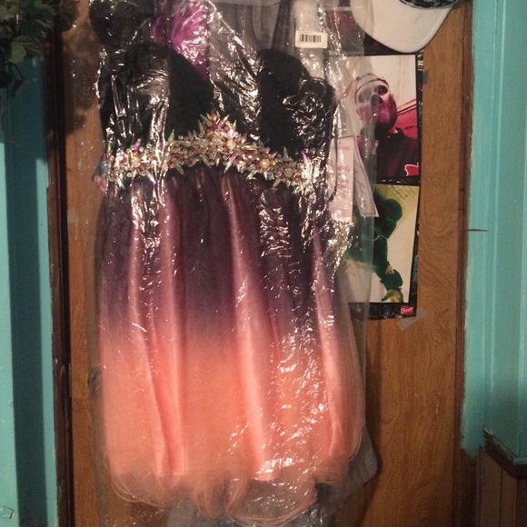 Dave and Johnny Prom Ombré Dress - Picture 2 of 3