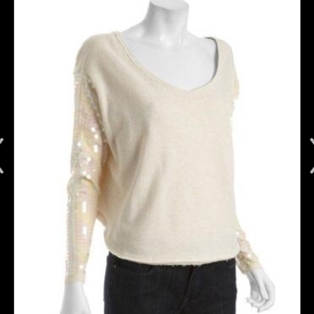 Adorable Free People sweatshirt