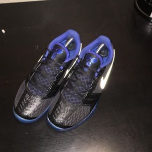 Kobe Mentality 1 Black/Blue