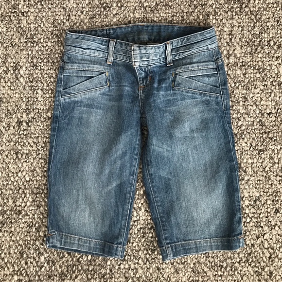 Guess Bermuda Shorts