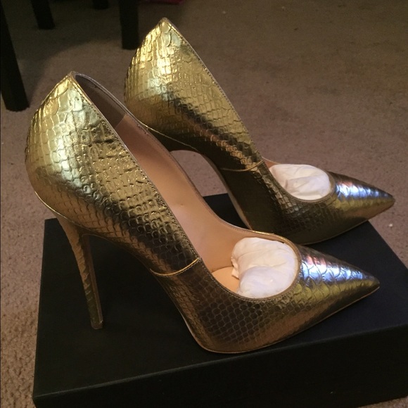 SOLD!!!! Gorgeous Giuseppe Zanotti pump - Picture 3 of 4
