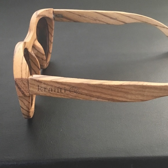 Zebra Wood Round Sunglasses | Polarized Lenses - Picture 3 of 4