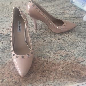 Steve Madden, nude & studded heels. Size 7.5