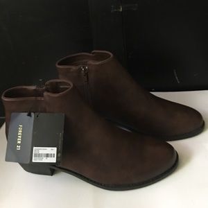 New Brown ankle boots