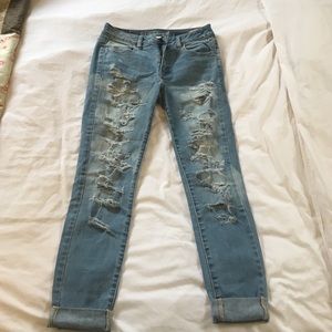 American Eagle Outfitters light washed jeans