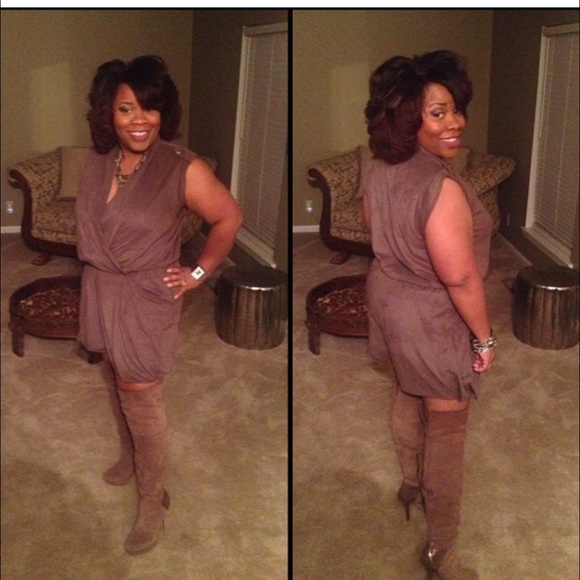 Romper - Picture 2 of 2