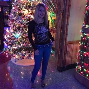 Meet your Posher, Carolina